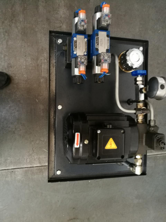 食品(pǐn)機械液(yè)壓系統(tǒng)