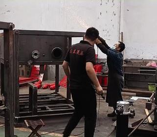 國立液壓，不斷(duan)提高技術，打造(zào)新産品。使用範(fàn)圍廣泛